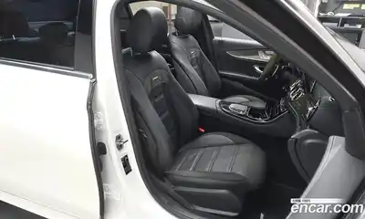 Mercedes-Benz E-Class 2022 3.0 гидро в Москве № 137485, миниатюра 10