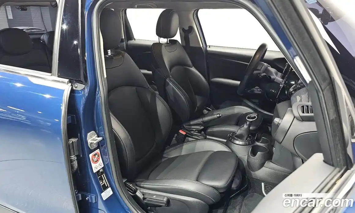 Mini Cooper 2016 1.5 гидро в Москве № 154481, фото 10