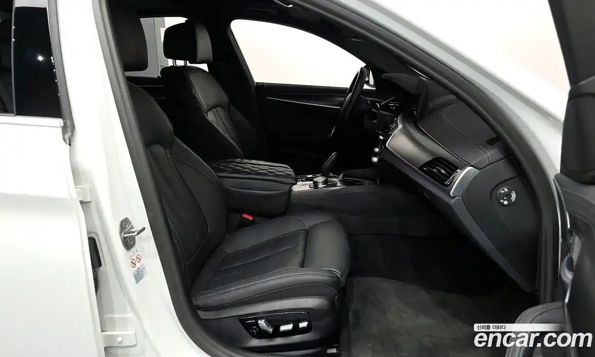 BMW 5-Series 2023 2.0 Автомат в Москве № 155209, фото 11