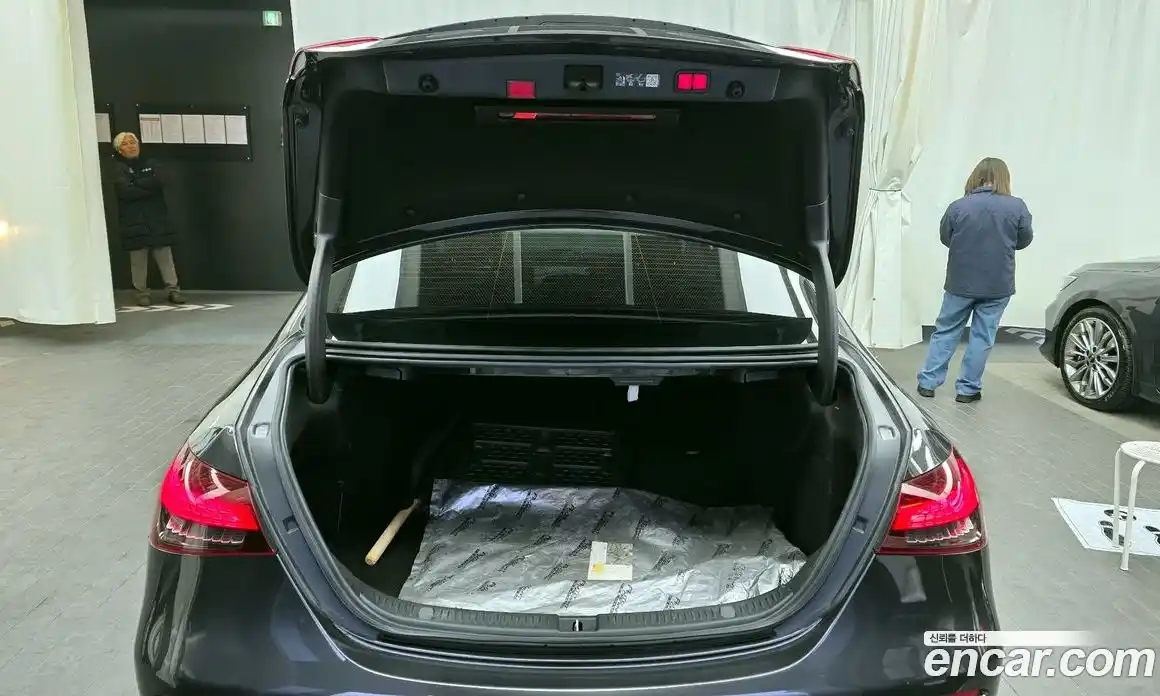 Mercedes-Benz E-Class 2023 2.0 гидро в Москве, фото 20
