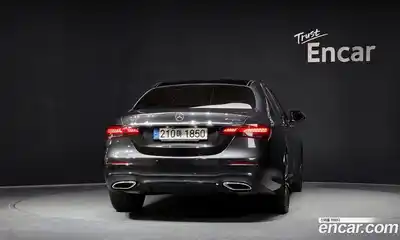 Mercedes-Benz E-Class 2023 2.0 гидро в Москве, миниатюра 4