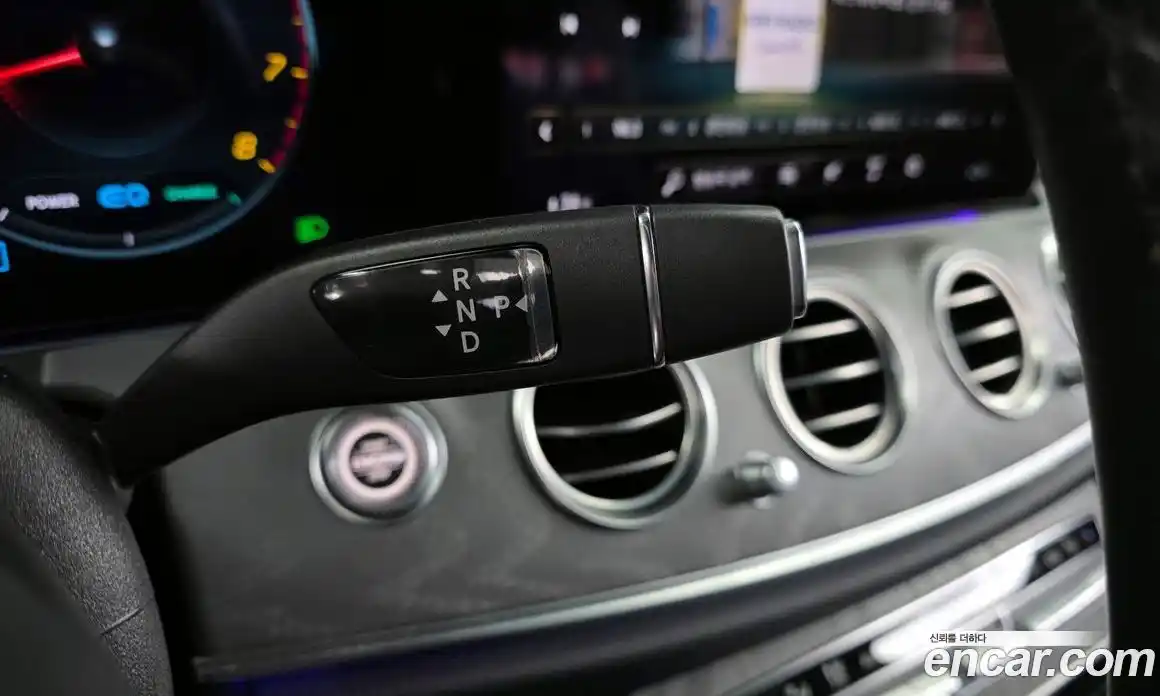 Mercedes-Benz E-Class 2023 2.0 гидро в Москве, фото 9