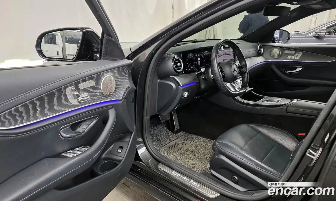 Mercedes-Benz E-Class 2023 2.0 гидро в Москве, фото 10