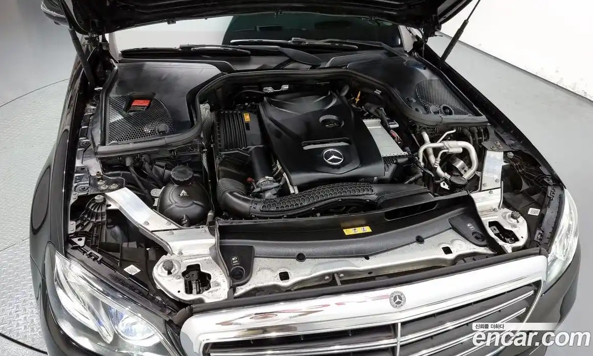Mercedes-Benz E-Class 2019 2.0 гидро в Москве, фото 6
