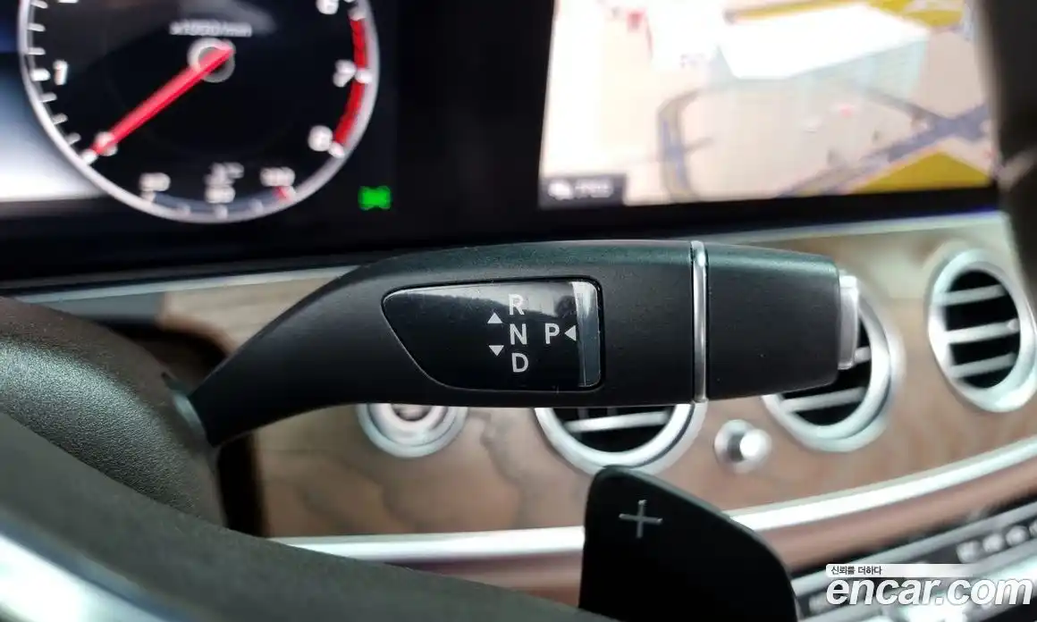 Mercedes-Benz E-Class 2019 2.0 гидро в Москве, фото 9