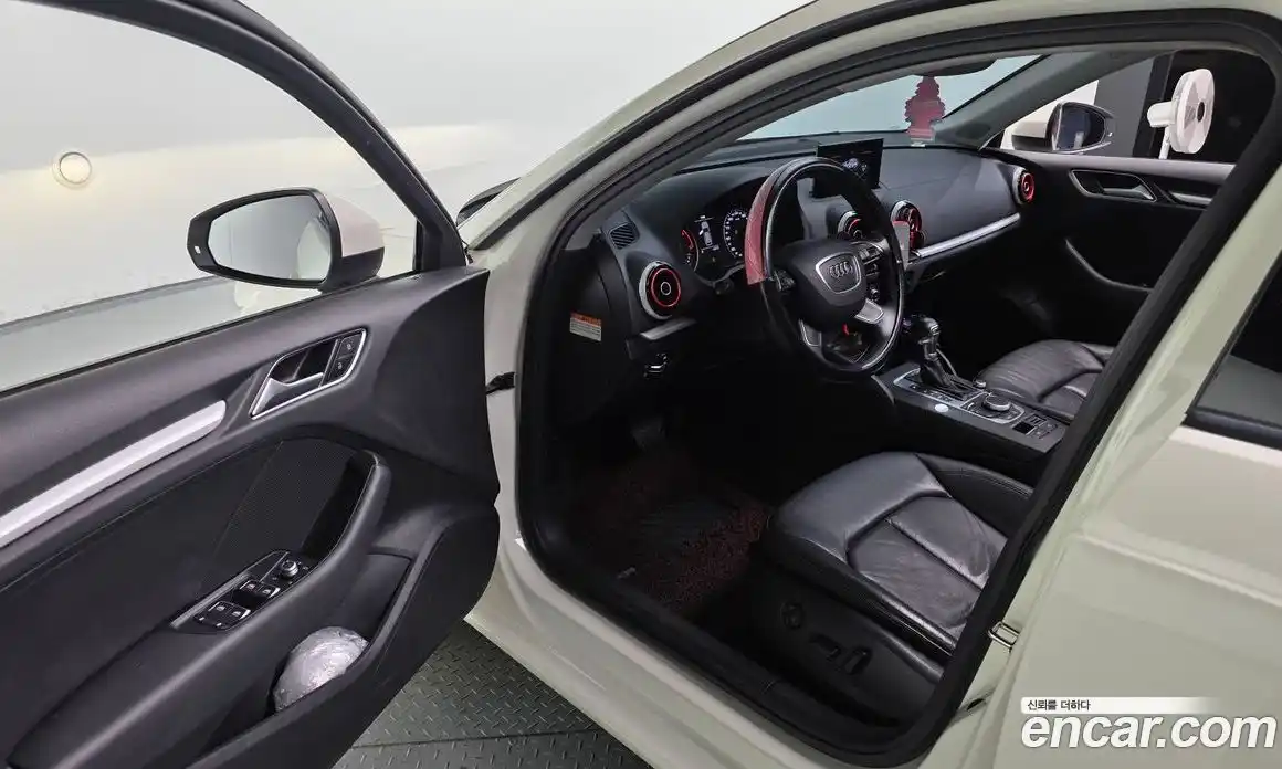 Audi A3 2015 1.6 гидро в Москве № 163615, фото 11