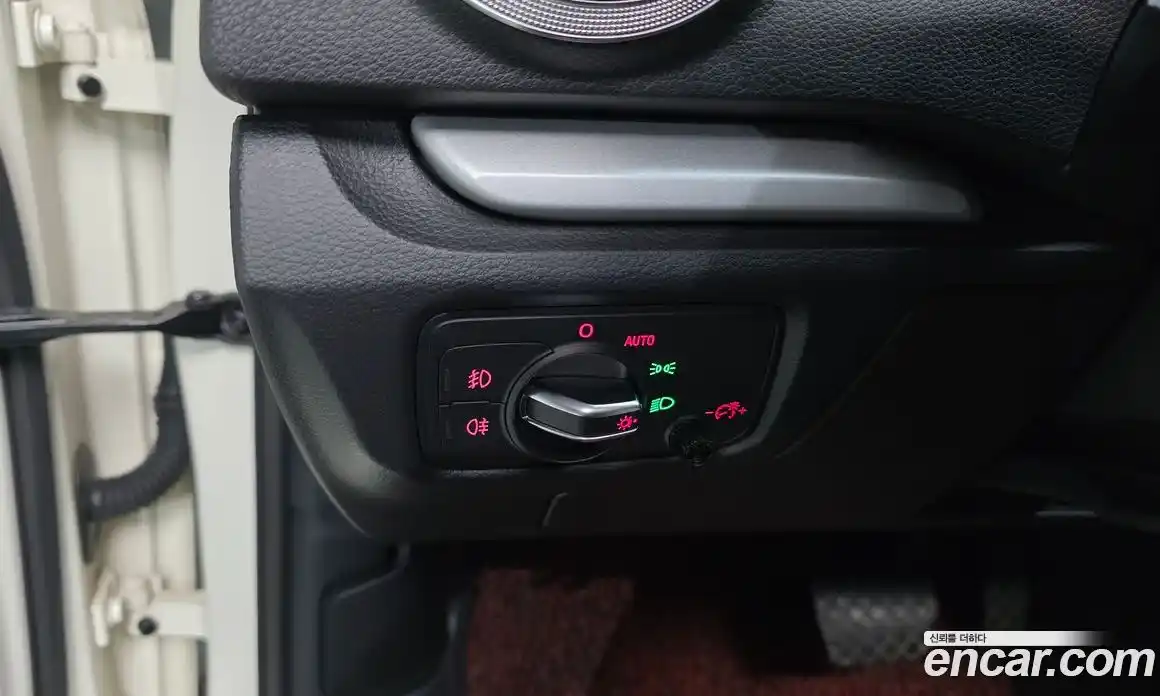 Audi A3 2015 1.6 гидро в Москве № 163615, фото 19