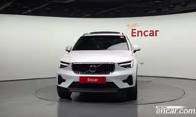Volvo XC40 2023 2.0 гидро в Москве № 164247, миниатюра 3