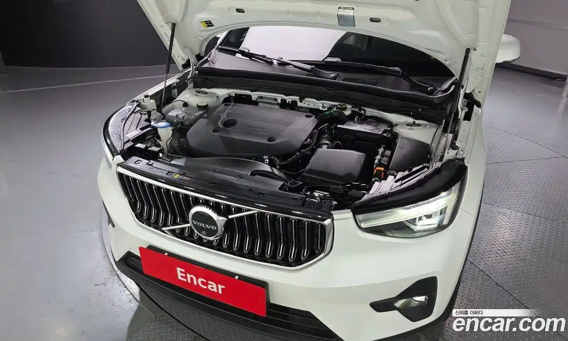 Volvo XC40 2023 2.0 гидро в Москве № 164247, фото 6