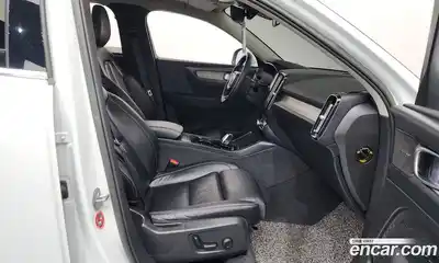 Volvo XC40 2023 2.0 гидро в Москве № 164312, миниатюра 11