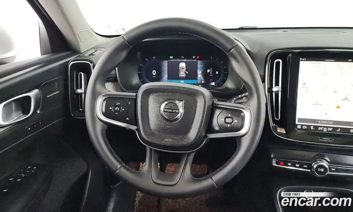 Volvo XC40 2023 2.0 гидро в Москве № 164312, фото 13