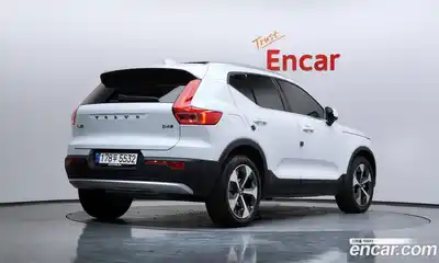Volvo XC40 2023 2.0 гидро в Москве № 164312, миниатюра 2