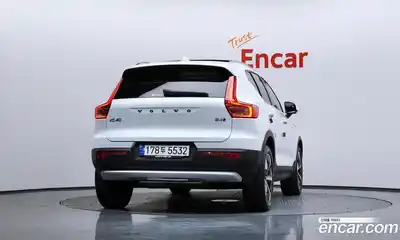 Volvo XC40 2023 2.0 гидро в Москве № 164312, миниатюра 4