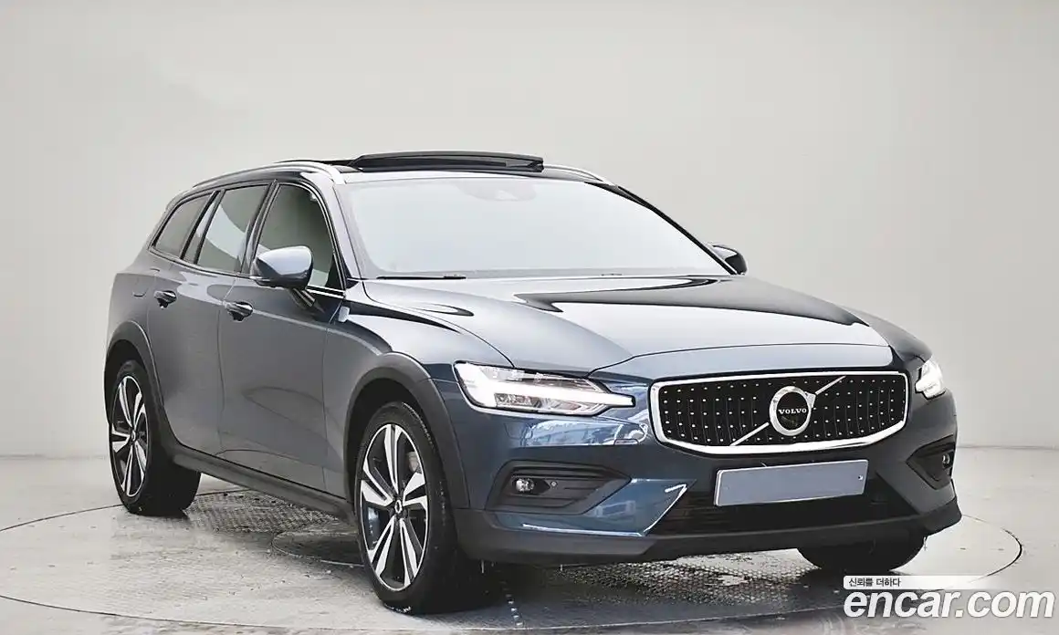 Volvo V60 2020 2.0 гидро в Москве № 164831, фото 3