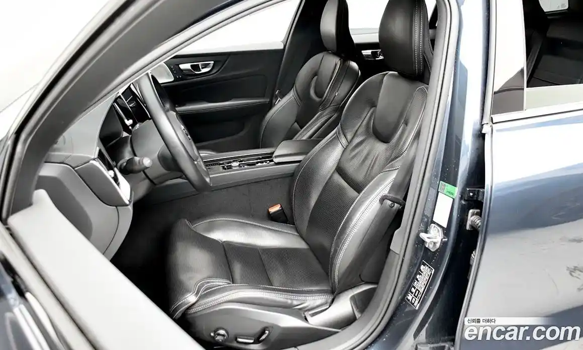 Volvo V60 2020 2.0 гидро в Москве № 164831, фото 10