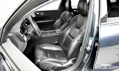 Volvo V60 2020 2.0 гидро в Москве № 164831, миниатюра 10