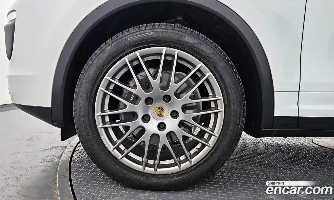 Porsche Cayenne 2016 3.0 гидро в Москве № 165571, фото 5