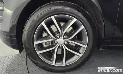 Land Rover Range-Rover Evoque 2024 2.0 гидро в Москве № 165983, миниатюра 4