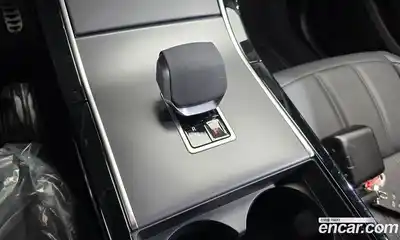 Land Rover Range-Rover Evoque 2024 2.0 гидро в Москве № 165983, миниатюра 8
