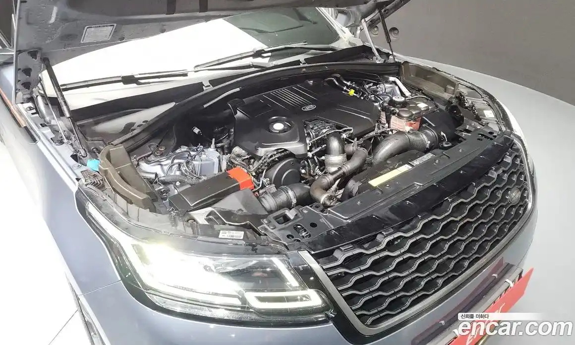 Land Rover Range-Rover Velar 2017 3.0 гидро в Москве № 166452, фото 6
