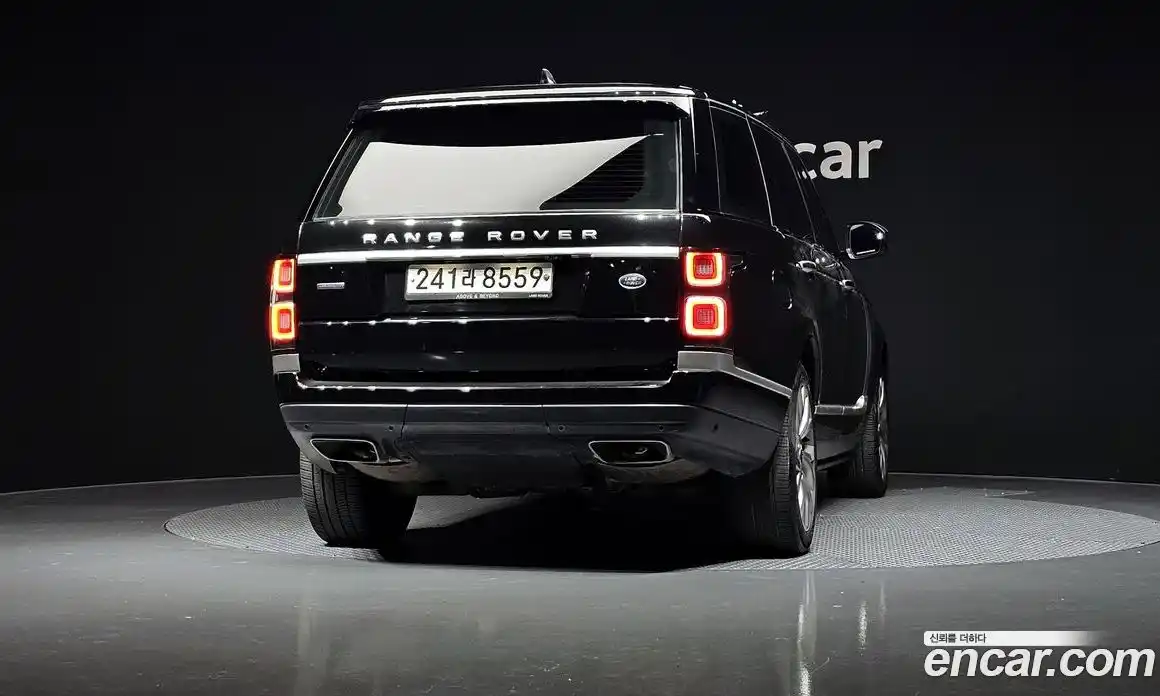Land Rover Range-Rover 2019 4.4 гидро в Москве № 166659, фото 4