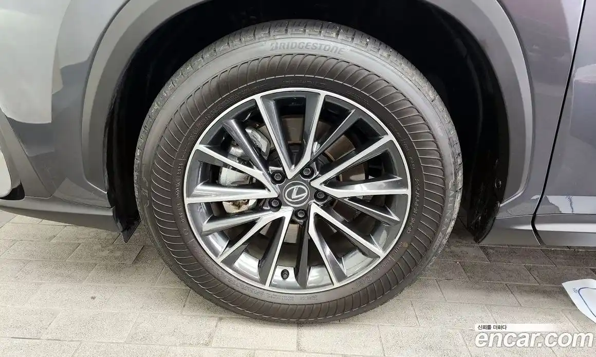 Lexus NX 2024 2.5 гидро в Москве № 168012, фото 5