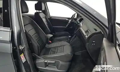 Volkswagen Tiguan 2022 2.0 гидро в Москве № 168584, миниатюра 12