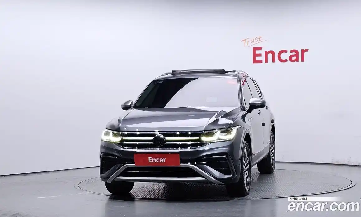 Volkswagen Tiguan 2022 2.0 гидро в Москве № 168584, фото 3