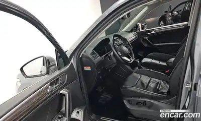 Volkswagen Tiguan 2022 2.0 гидро в Москве № 168584, миниатюра 10
