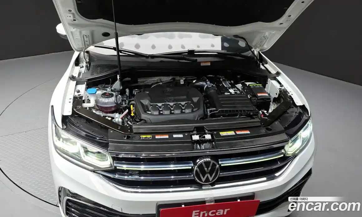 Volkswagen Tiguan 2023 2.0 гидро в Москве № 168623, фото 6
