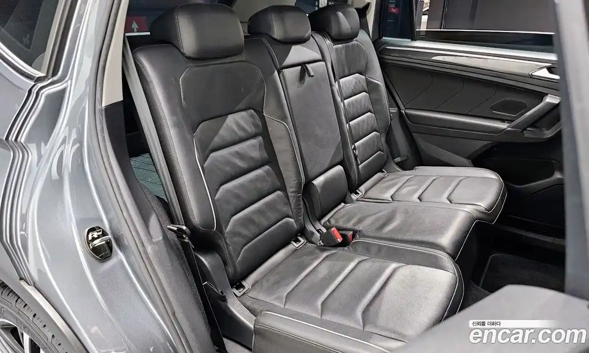 Volkswagen Tiguan 2018 2.0 гидро в Москве № 168911, фото 12