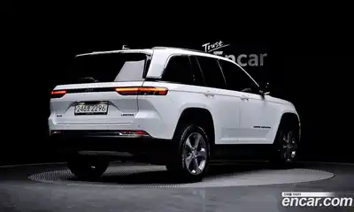 Jeep Cherokee, 2023