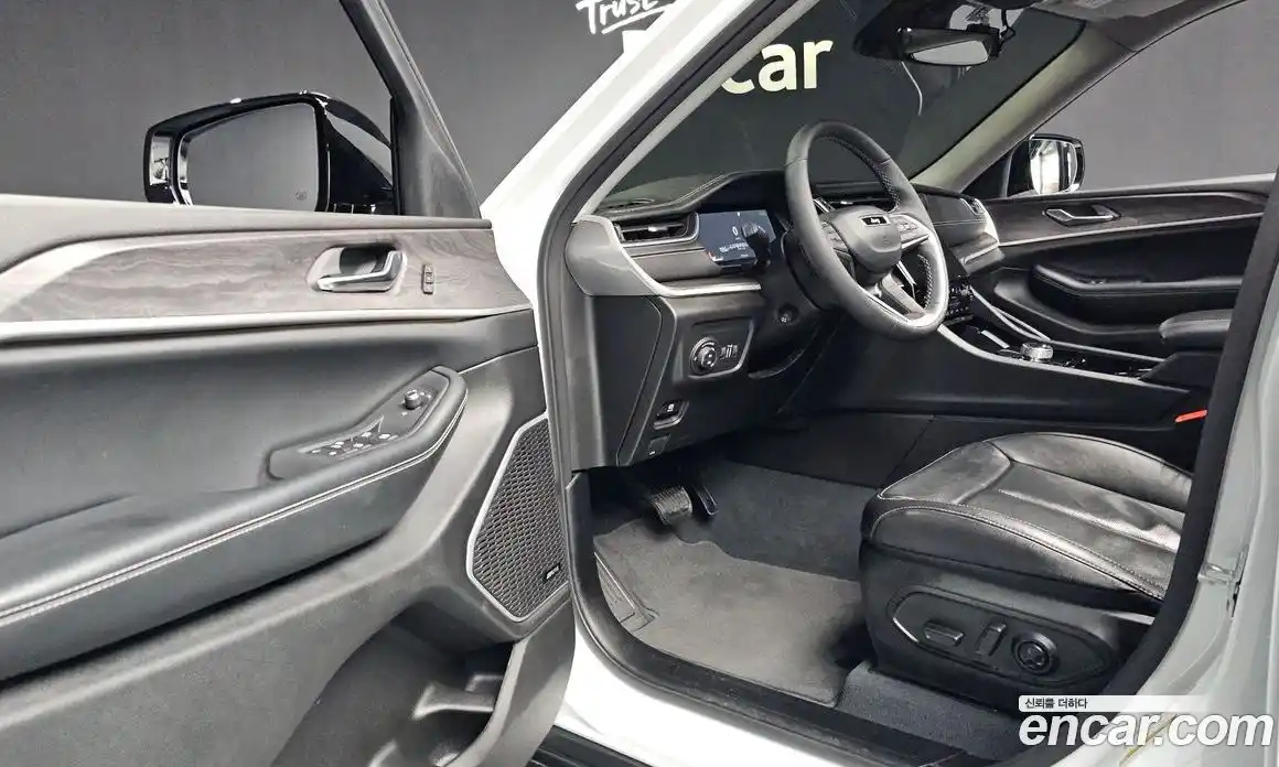 Jeep Cherokee 2023 3.6 гидро в Москве № 169334, фото 9