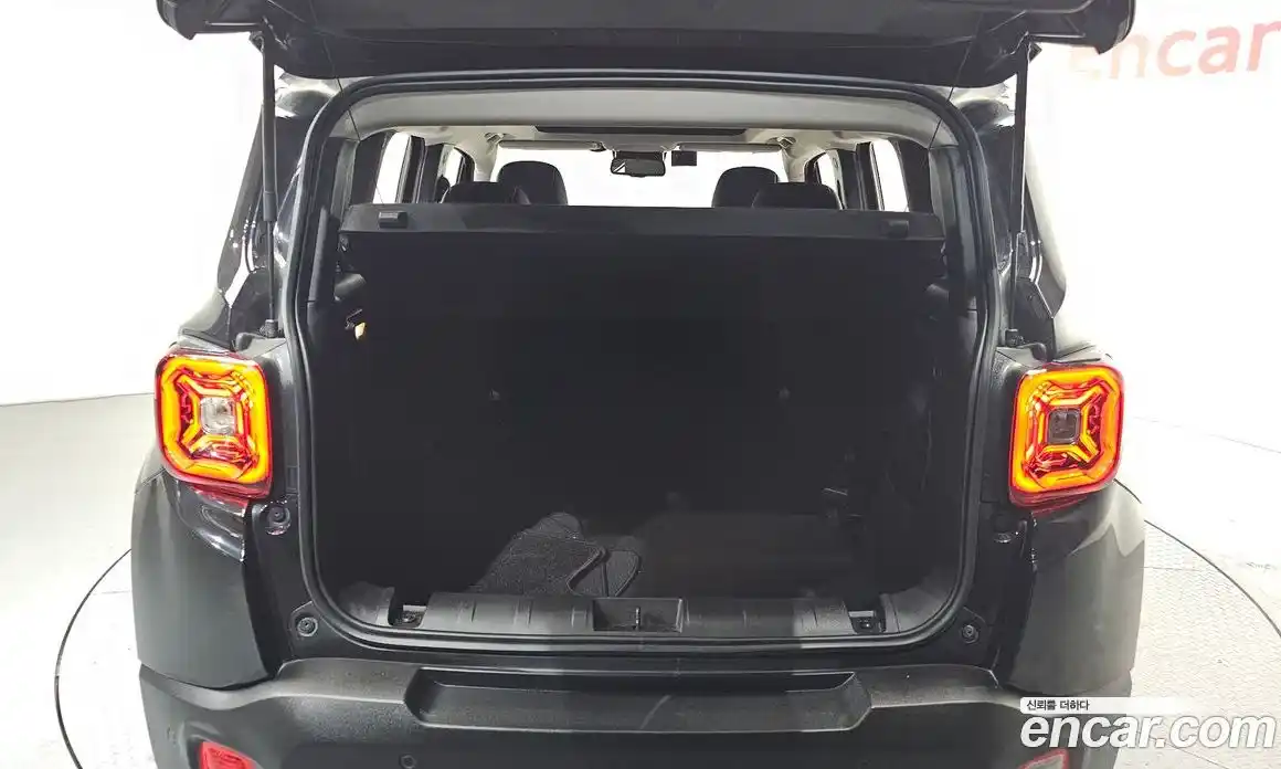 Jeep Renegade 2021 2.4 гидро в Москве № 169743, фото 20