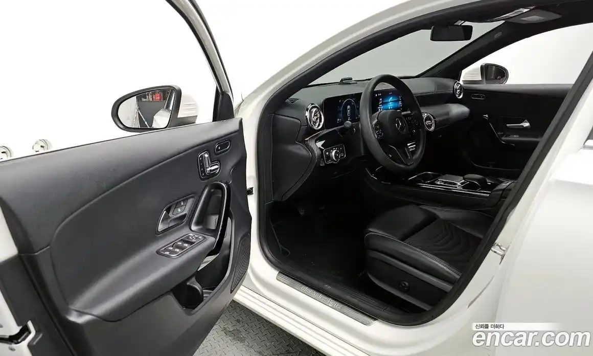 Mercedes-Benz A-Class 2020 2.0 гидро в Москве № 178843, фото 10