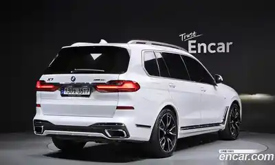 BMW X7 2022 3.0 гидро в Москве № 192489, миниатюра 2