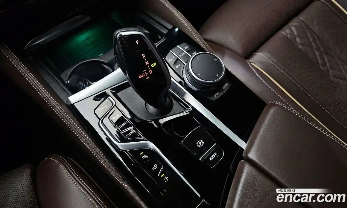 BMW 6-Series 2022 3.0 гидро в Москве № 192936, фото 9