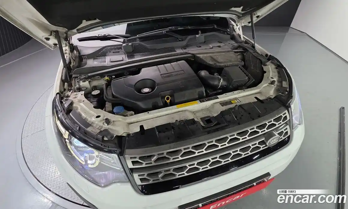 Land Rover Discovery Sport 2016 2.0 гидро в Москве № 198142, фото 6