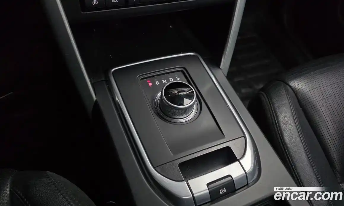 Land Rover Discovery Sport 2016 2.0 гидро в Москве № 198142, фото 9