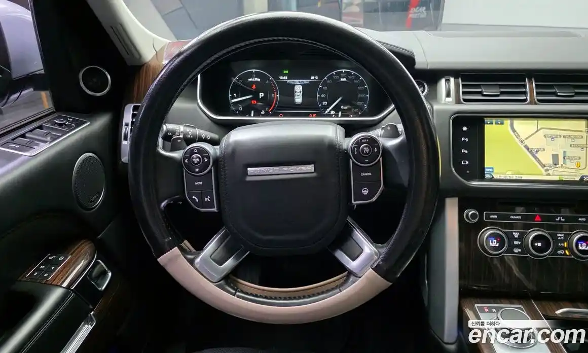 Land Rover Range-Rover 2016 4.4 гидро в Москве № 198263, фото 13