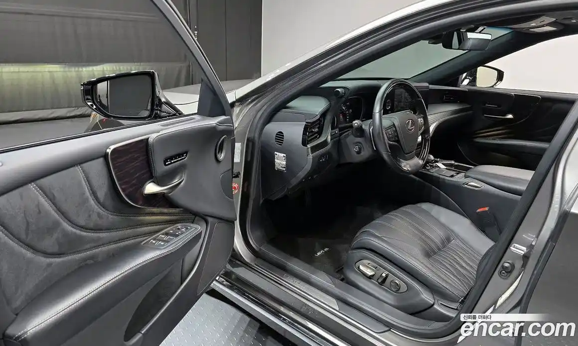 Lexus LS 2021 3.4 гидро в Москве № 198778, фото 11