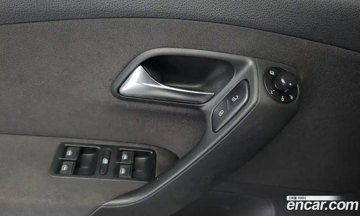 Volkswagen Polo 2014 1.6 гидро в Москве № 199244, фото 17