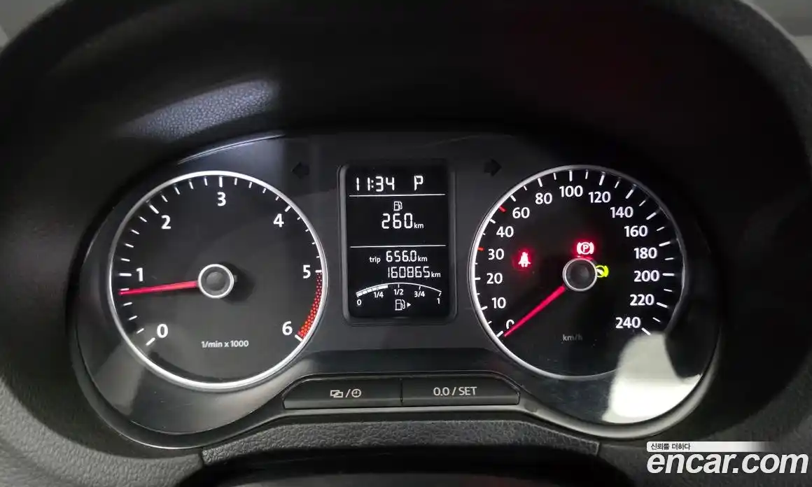 Volkswagen Polo 2014 1.6 гидро в Москве № 199244, фото 8