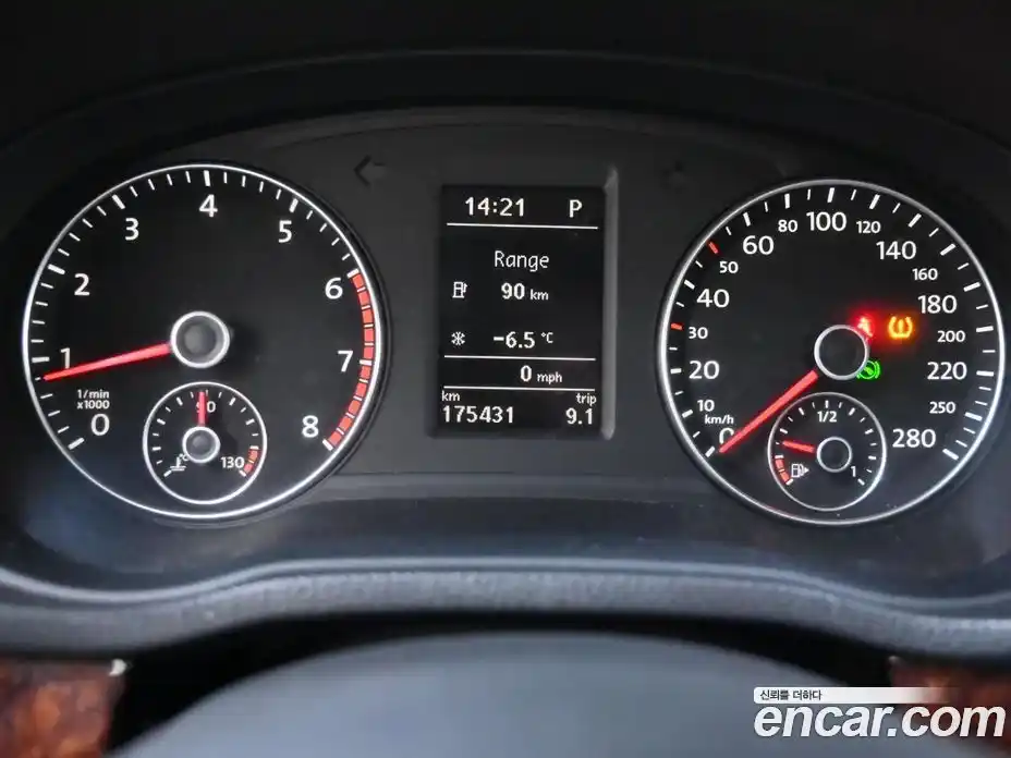 Volkswagen Passat 2013 2.5 гидро в Москве № 199319, фото 8