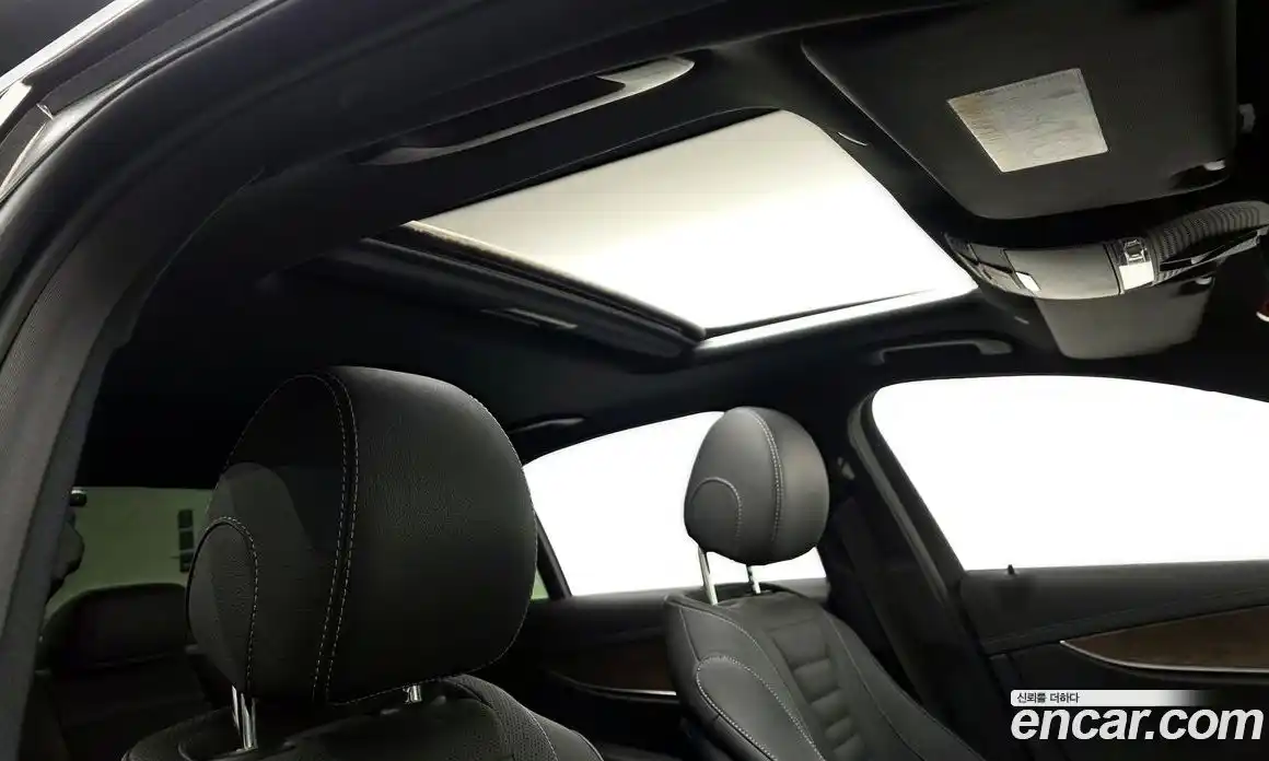 Mercedes-Benz E-Class 2022 2.0 гидро, фото 18