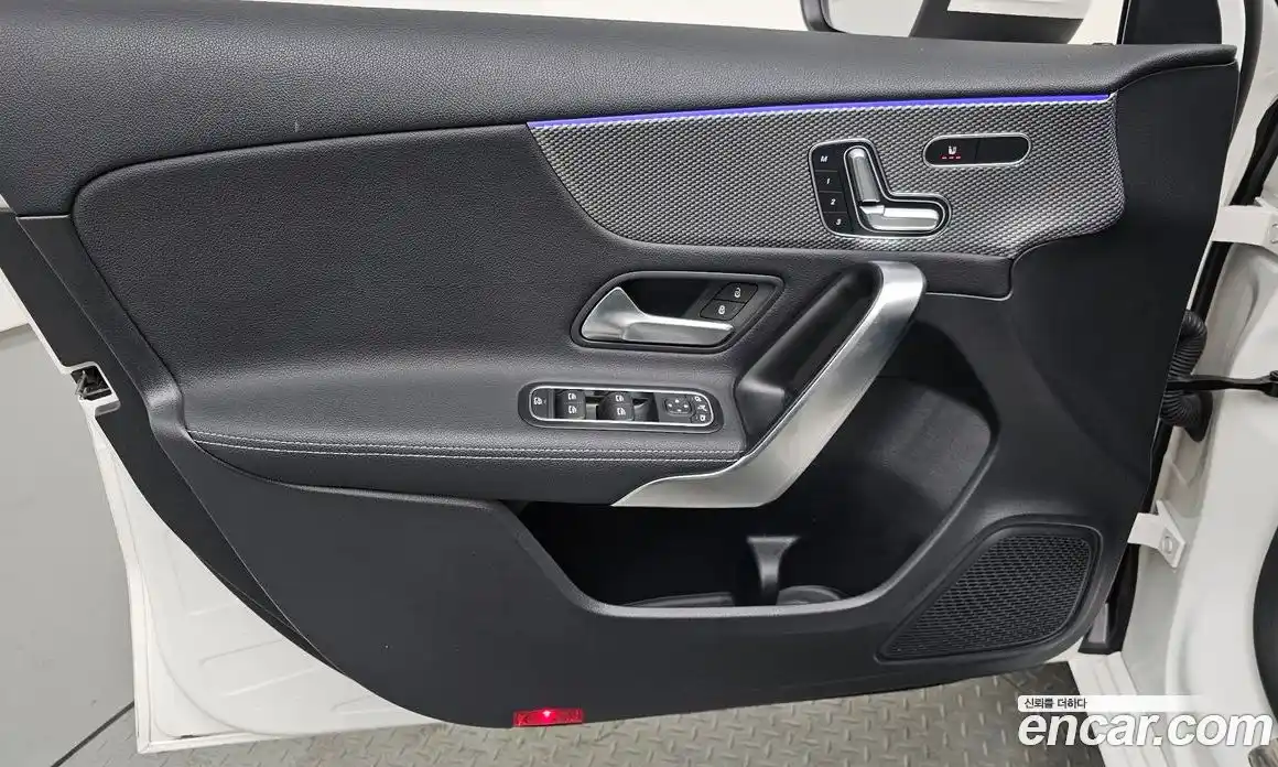 Mercedes-Benz A-Class 2021 2.0 гидро в Москве № 208355, фото 17