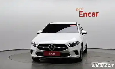 Mercedes-Benz A-Class 2021 2.0 гидро в Москве № 208355, миниатюра 2