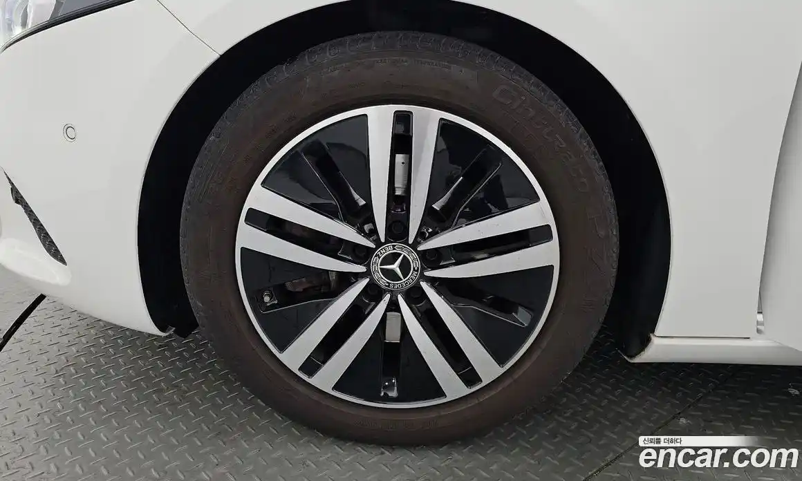 Mercedes-Benz A-Class 2021 2.0 гидро в Москве № 208355, фото 4