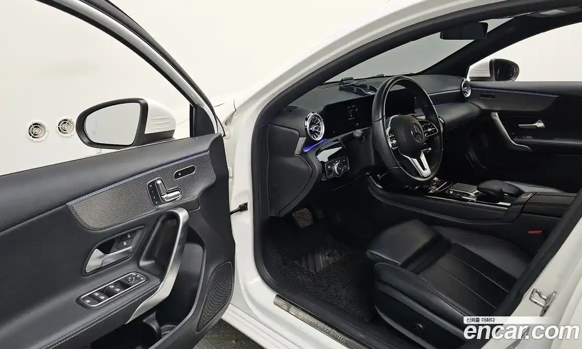 Mercedes-Benz A-Class 2021 2.0 гидро в Москве № 208355, фото 9
