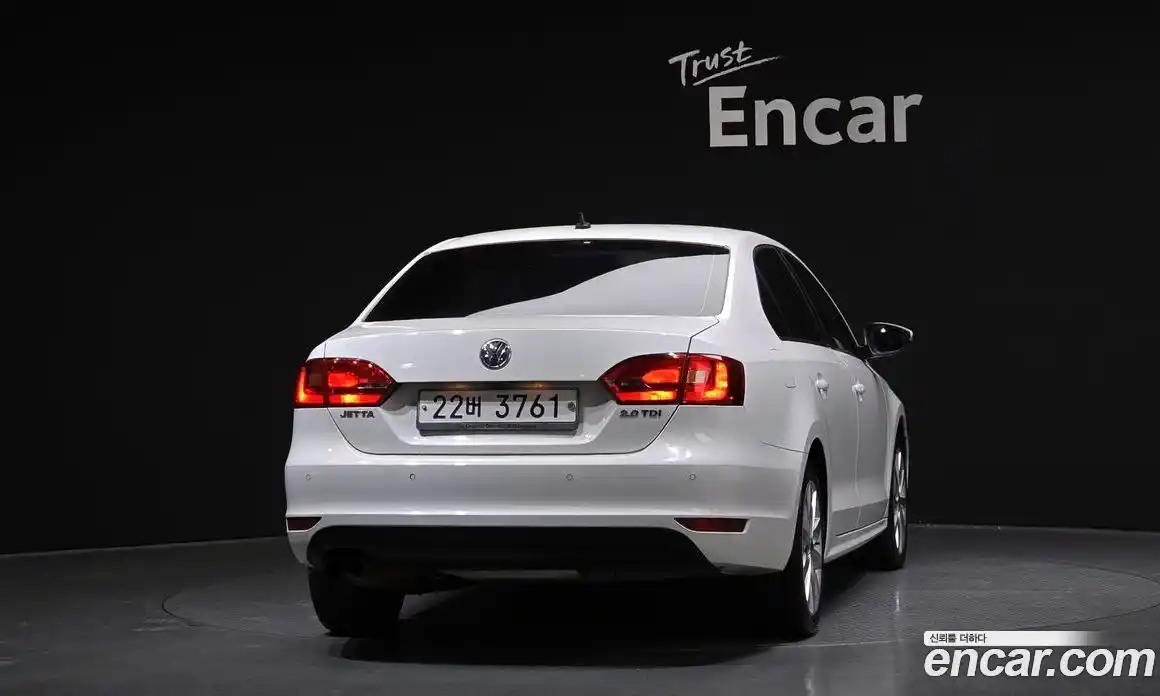 Volkswagen Jetta 2012 2.0 гидро в Москве № 210289, фото 4